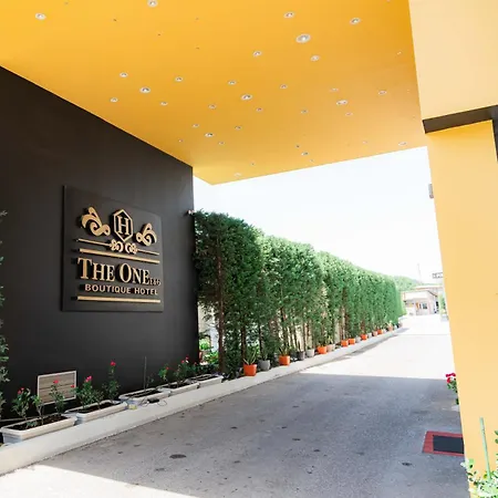 فندق The One Boutique Mucaj