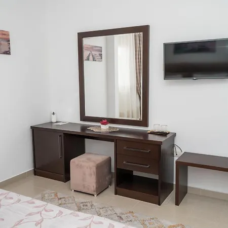 The One Boutique Mucaj