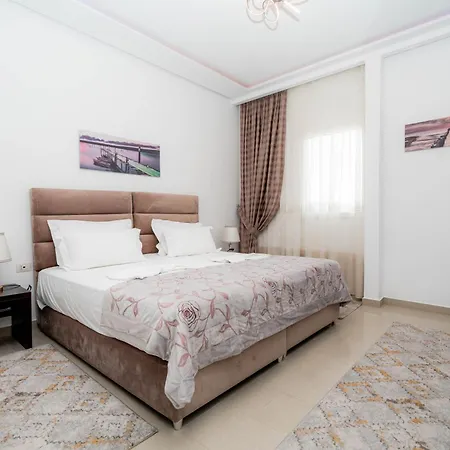 فندق The One Boutique Mucaj